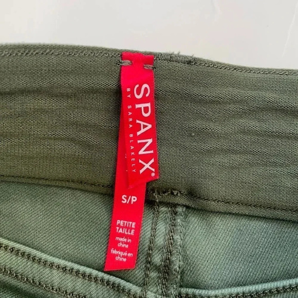 SPANX Stretch Twill Ankle Cargo Pant Soft sage NWT women’s size SP Shaping - Picture 6 of 15